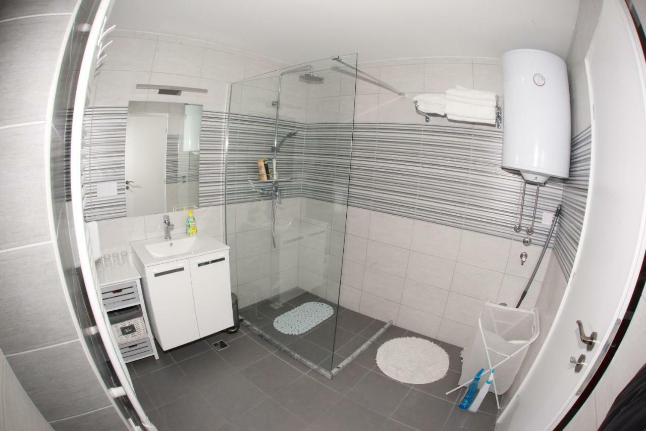 Kupa Apartment *